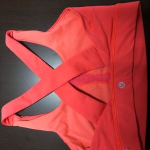 Lululemon bra size 6 nwot